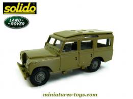 La Land Rover 109 vert kaki en miniature de Solido au 1/43e