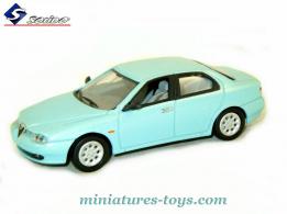Le coupé Alfa Roméo 156 de 1998 bleue en miniature par Solido au 1/43e