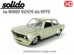 La BMW 2002 gris métal en miniature de Solido au 1/43e