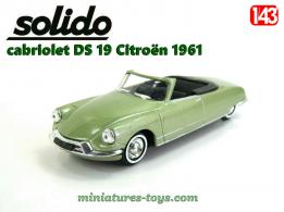 Le cabriolet DS 19 Citroën de 1961 par Solido en miniature au 1/43e