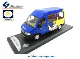 Le fourgon Citroën Jumper Michelin en miniature de Solido au 1/50e