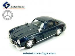 La Mercedes 300 SL bleue modèle 1954 en miniature par Solido au 1/43e