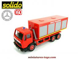 Le Mercedes porte berce épuisement pompiers en miniature Solido au 1/60e