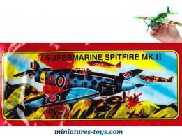 L'avion de chasse anglais Spitfire MK2 supermarine en jouet polystyrène au 1/72e