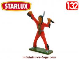 Un indien Sioux avec un poignard et un scalp en figurine Starlux au 1/32e