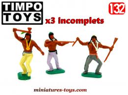 Un lot de 3 indiens en figurines plastique Timpo Britain au 1/32e incomplets