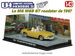 La MG MGB GT de James Bond en miniature Universal Hobbies au 1/43e