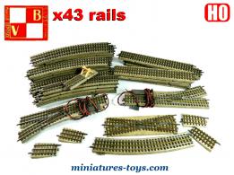 Un lot de 43 rails de la marque VB France au HO