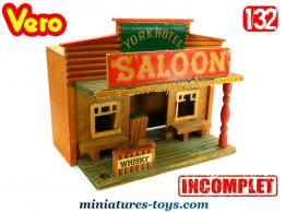 Le Saloon des cow boys miniature en bois par Vero au 1/32e incomplet