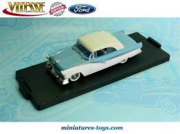 La Ford Fairlane 1956 couverte en miniature de Vitesse au 1/43e