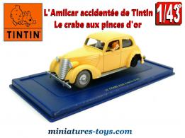 L'Amilcar accidentée de Tintin et Le crabe aux pinces d'or en miniature au 1/43e