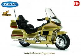 La moto Honda Gold Wing en miniature de Welly au 1/18e