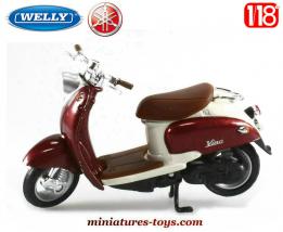 Le scooter Yamaha Vino YJ50R en miniature de Welly au 1/18e