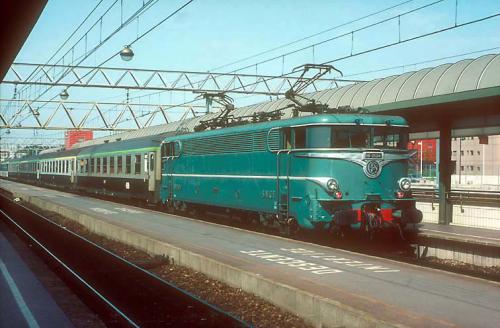 Jouef : locomotive électrique BB 9201 SNCF bleu - Free