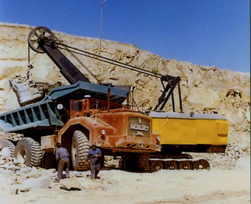 Miniature Camion Berliet DUMPER T25 TA1 - EKO Espagne - Plastique - Échelle HO (1/86e)