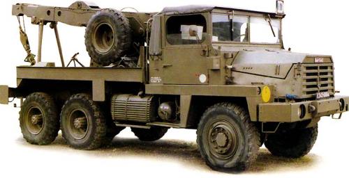 SOLIDO Grand camion BERLIET T grue lourde dépanneur de char militaire 