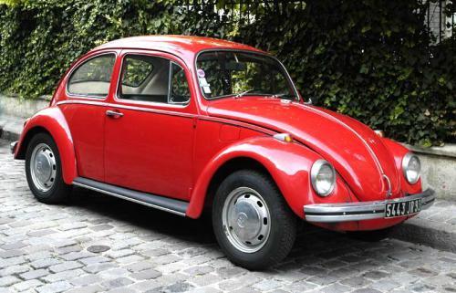 Miniature Norev, Série Les Miniatures, Volkswagen Coccinelle 1300 Rouge, 1/43e (occasion)