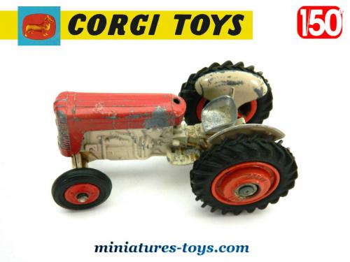 TRACTEUR MASSEY FERGUSON CORGI 1/43 N°69 TRES BON ETAT