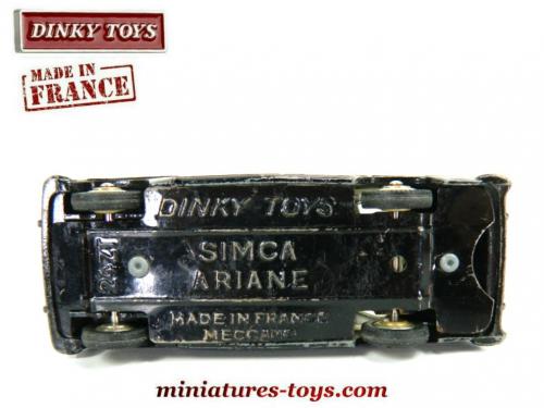 Le Taxi Simca Ariane Vedette en miniature de Dinky Toys