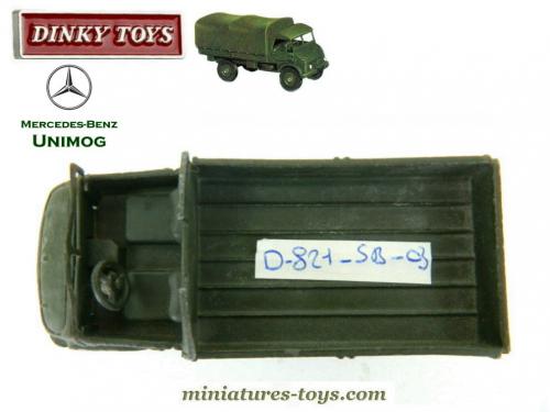 DINKY TOYS, premiere version gravé MERCEDES - UNIMOG camion militaire C DINKY TOYS, premiere version gravé MERCEDES - UNIMOG camion militaire C