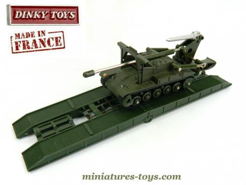 DINKY TOYS 883 CHAR AMX POSEUR DE PONT EN BOITE