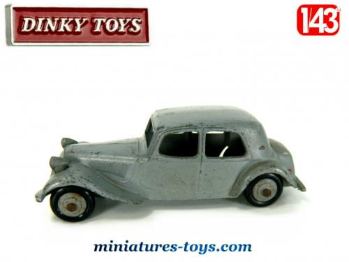 La 2CV Citroën grise 1957 miniature par Ixo Models Altaya au 1/43e