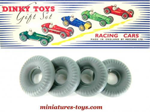 Pneus Dinky Toys – 14 Pneus Striés D16 – Pour Voitures Tourisme GB/USA – Occasion
