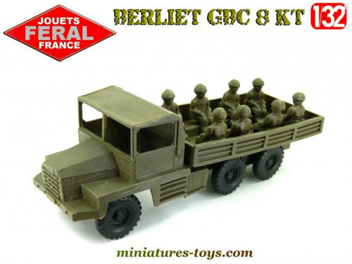 Jouet Miniature Wartburg 353 Friction, Plastique Rouge 14cm, Allemagne De L'Est, Boîte Abîmée