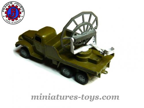 Le GMC CCKW 353 6x6 bâché a tourelle mitrailleuse en miniature Solido au 1/50e