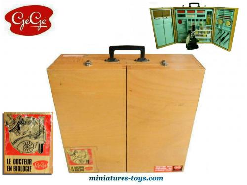 Coffret Ancien Jouet Scientifique Gégé Kosmos 'Le Docteur En Biologie' - Année 1964, Bois, Occasion Incomplet