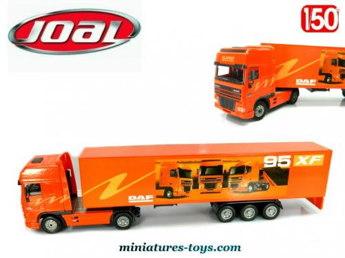 Le Daf 95 XF et sa semi remorque citerne Preem en miniature par Joal au