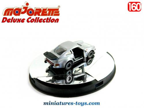 La Porsche 911 Turbo en miniature par Majorette Deluxe au 1 60e