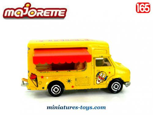 Fourgon Glacier Cirque Pinder Majorette 1/67 - Véhicule Miniature Métal - Occasion