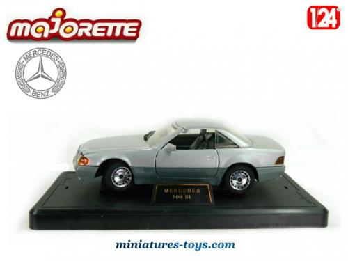 Modèle Réduit Mercedes 500SL Cabriolet à L'échelle 1/24 - Métal, Couleur Blanche, Occasion Détaillée