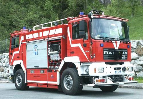 Eligor MAN JANUS – Véhicule De Tunnel Pompiers 1/43 – Publicitaire Grands Moulins De Paris