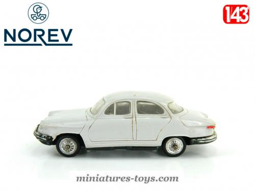 MINIALUXE PLASTIQUE FORD Taunus 17M Rouge sans boite 1/43 Voiture Miniature EUR 14,95 - IT
