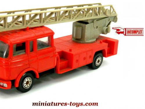 ANCIEN NOREV CAMION de pompier Berliet GBK Echelle Magirus n°97 avec sa