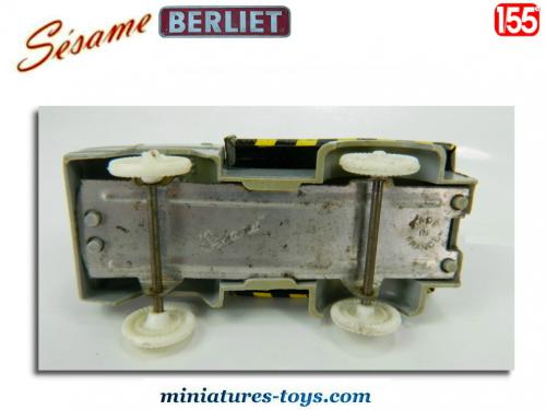BERLIET Stradair 1968 IXO Camion d'autrefois 1/43 sans boite avec