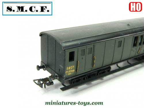 La voiture fourgon Postes court a bogies miniature de SMCF au HO
