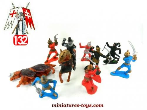 Lot De Soldats En Plastique Britains – Moyen Âge, échelle 1:32 (60mm)