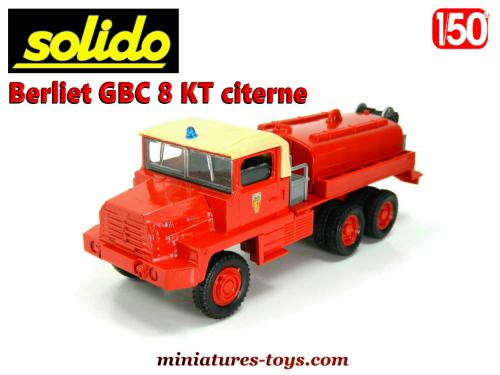 Le camion militaire Berliet GBC 8 Kt bâché miniature de Solido au 1/50e