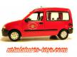 Le Renault Kangoo vitré pompiers en miniature par Solido au 1/43e sous blister