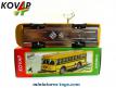 Un autobus Bussing jaune en miniature de style jouet ancien par Kovap au 1/50e