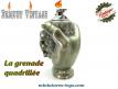 Le Briquet grenade quadrillée en main vintage