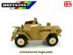 Le Scout car Daimler Mk II miniature brun sable par Britains au 1/32e