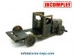 Le camion type 1930 miniature en tôle de marque inconnue incomplet