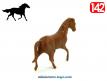 Un cheval marron en miniature plastique au 1/42e