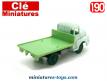 Le camion Unic ZU 120 plateau en miniature par Clé au 1/90e