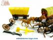 Un lot de deux chariots cowboys en plastique Cofalu années 1970 au 1/32e