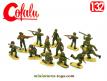 Un lot de 12 petits soldats français en plastique par Cofalu au 1/32e
